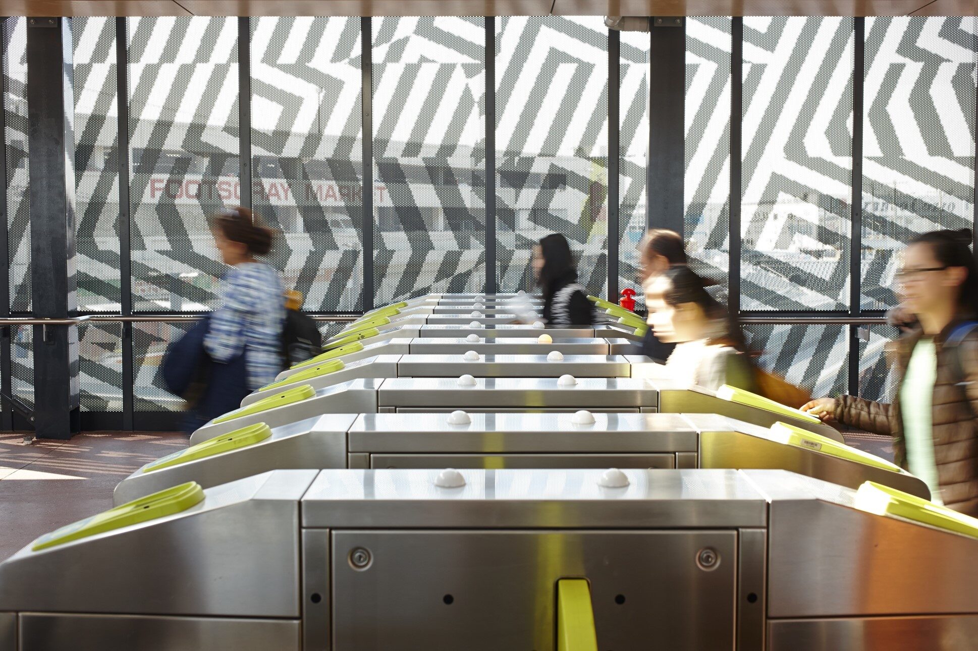 Delivering A New Public Transport Ticketing System 1